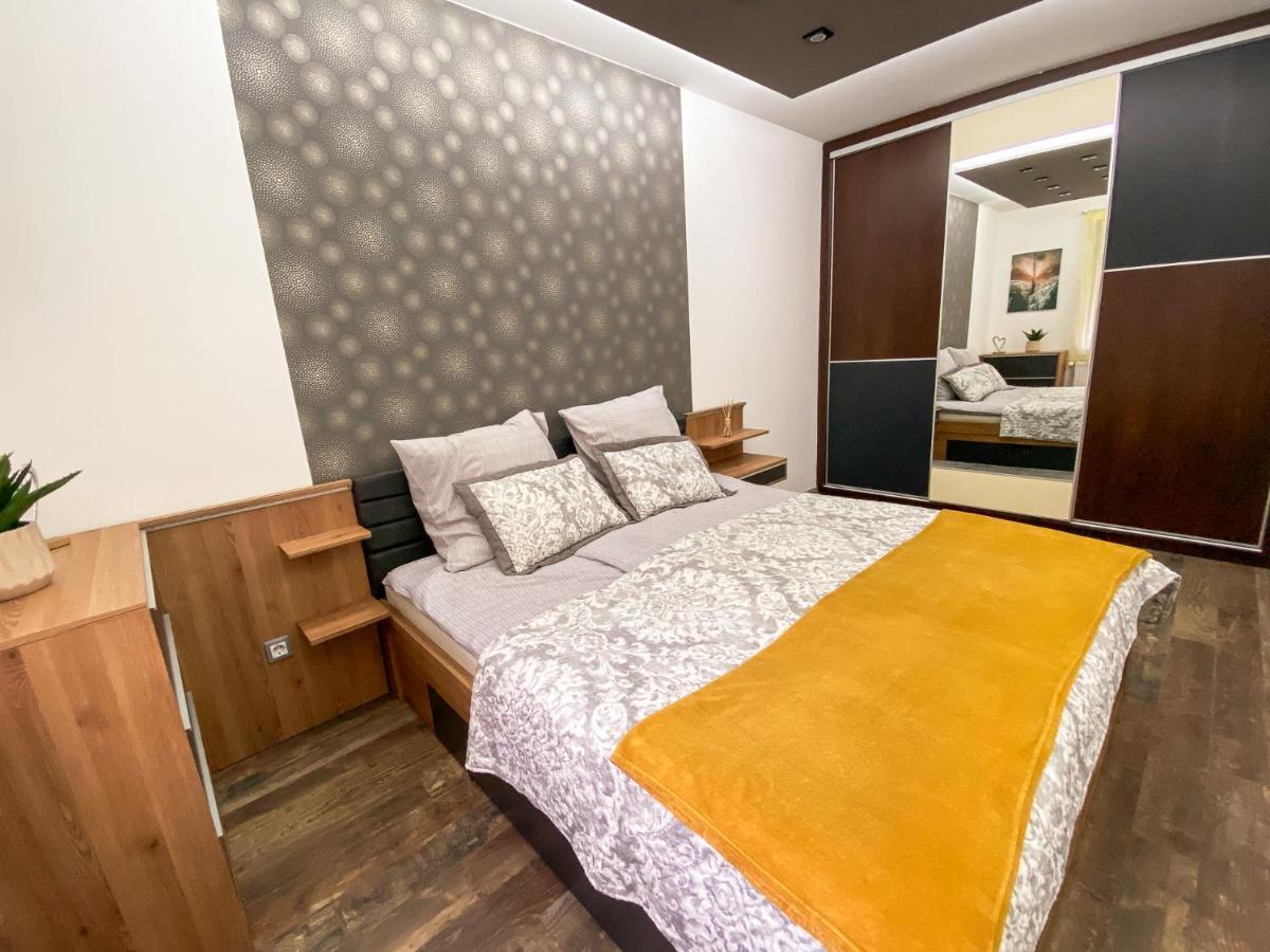 Slate Wood Apartment Budapesta Exterior foto